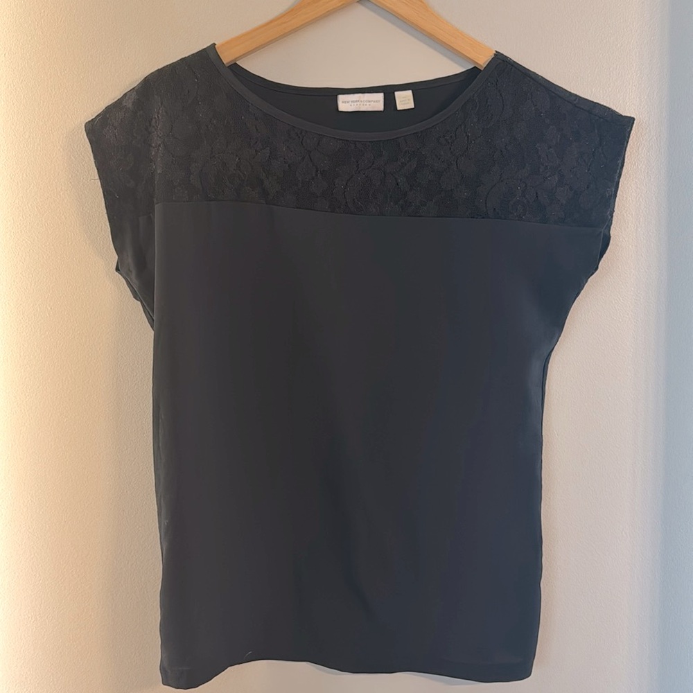 NY & Co Black Lace Women's Top